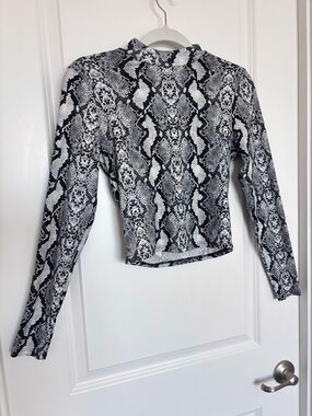 NWT Gaze Snakeskin Long Sleeve Top Crop Y2K Festival Rave Going Out Top XS